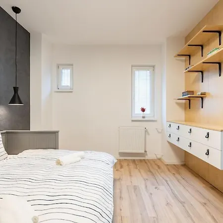 아파트 Winter Haven: Modern Retreat In