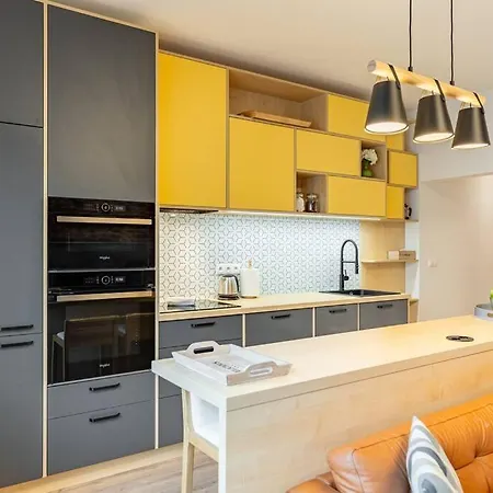 아파트 Winter Haven: Modern Retreat In