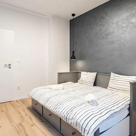 Winter Haven: Modern Retreat In * Bratislava