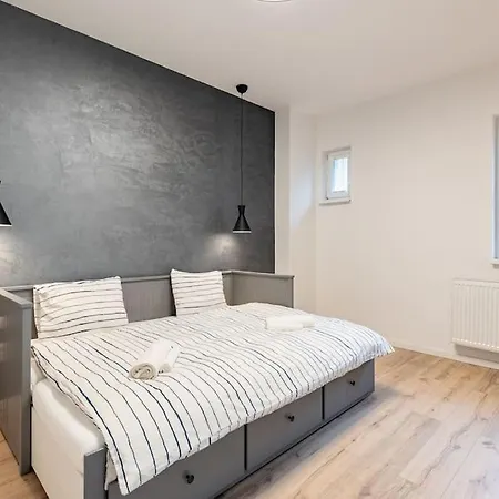 Apartamento Winter Haven: Modern Retreat In *
